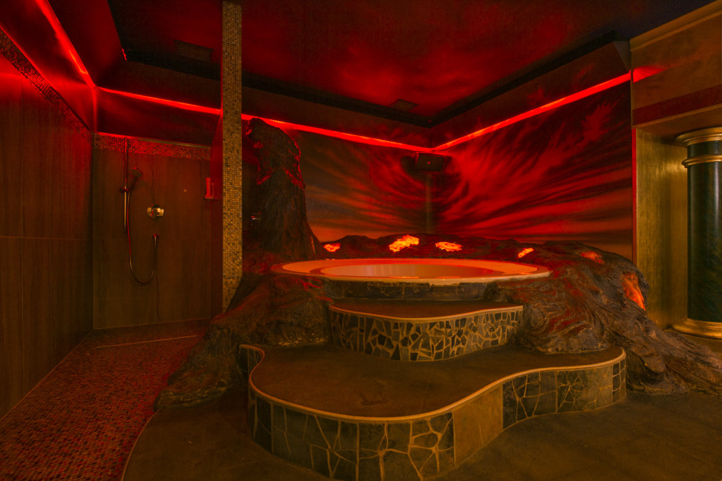 Vulkan VIP mit Lava Whirlpool Maximus Graz